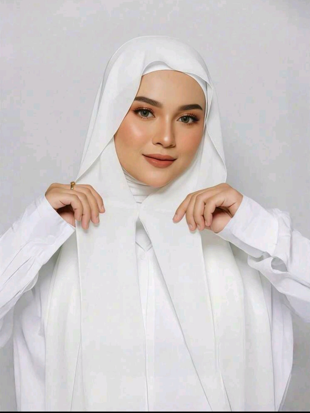 The signature magnetic hijab